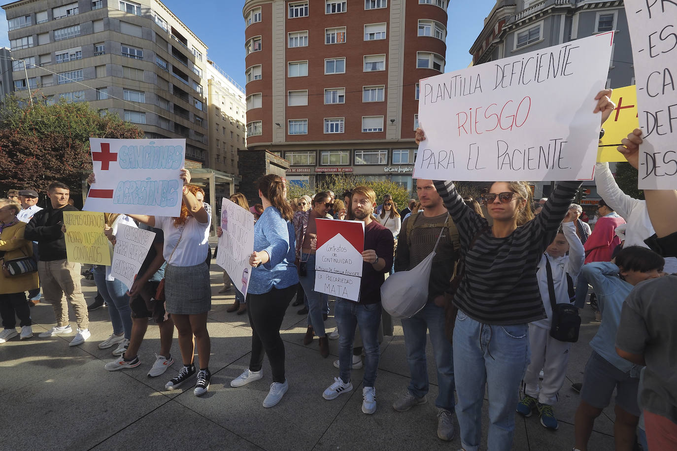 Fotos M Dicos Y Ciudadanos Se Nen En Santander Para Reclamar La